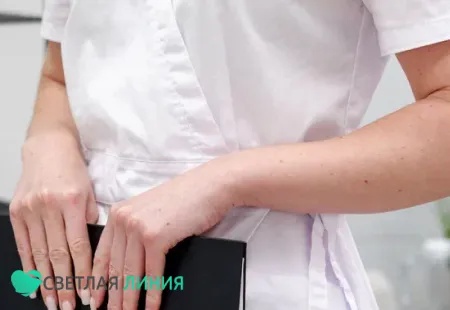 Врач клиники
